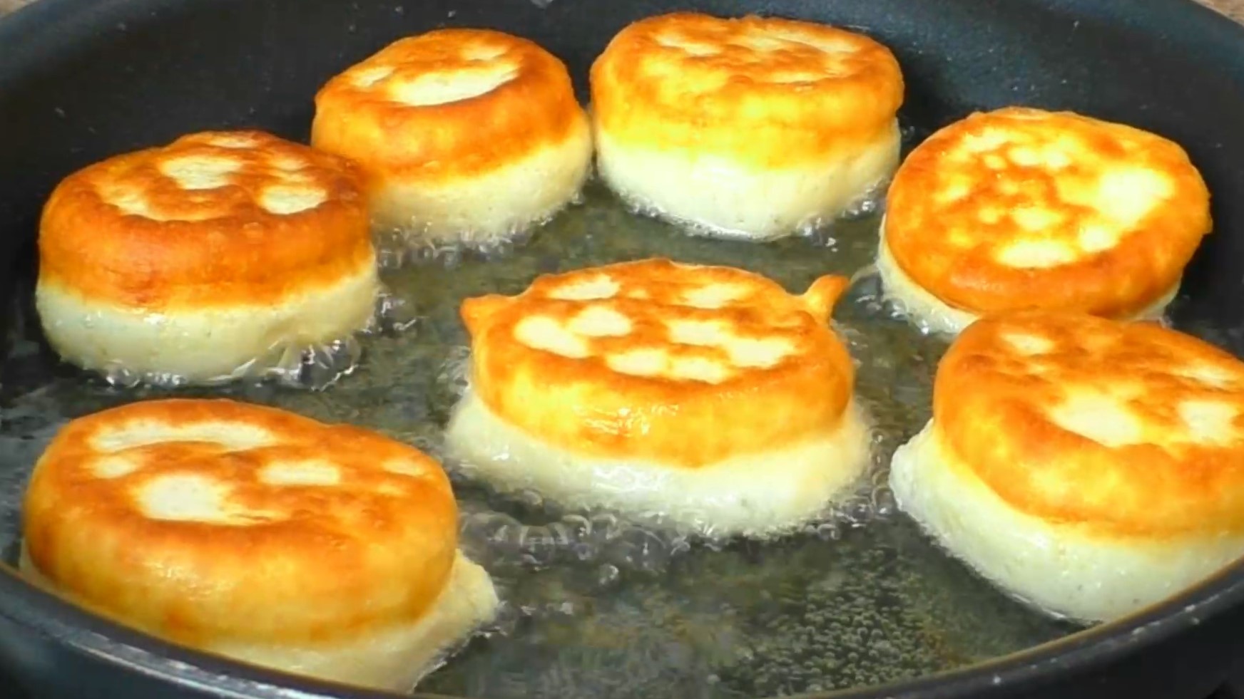 Není to droždí ani kefír. Přidám sklenici této ingredience a moje lívance rostou jako mraky.