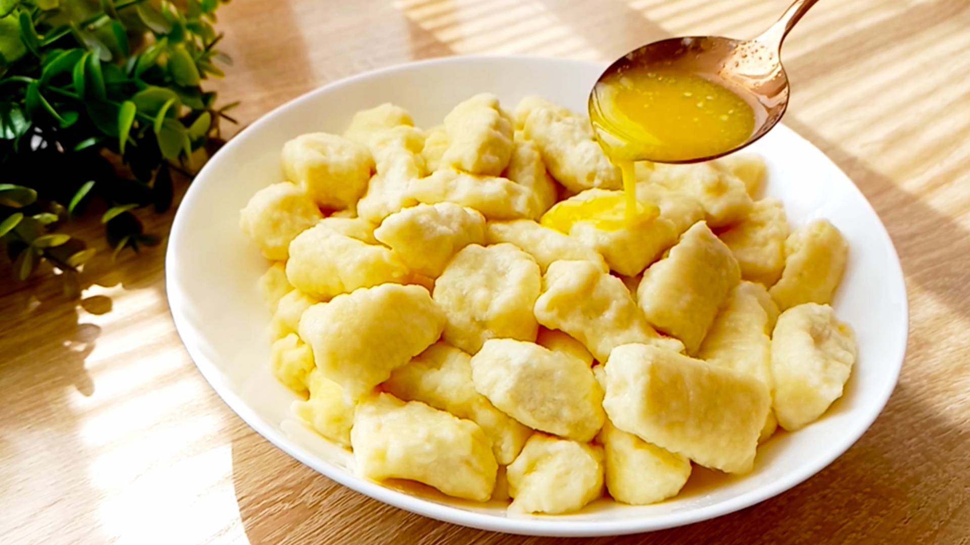 V pátek často připravuji tyto knedlíky ze tří ingrediencí. Jsou lepší než kopytka a velmi měkké.