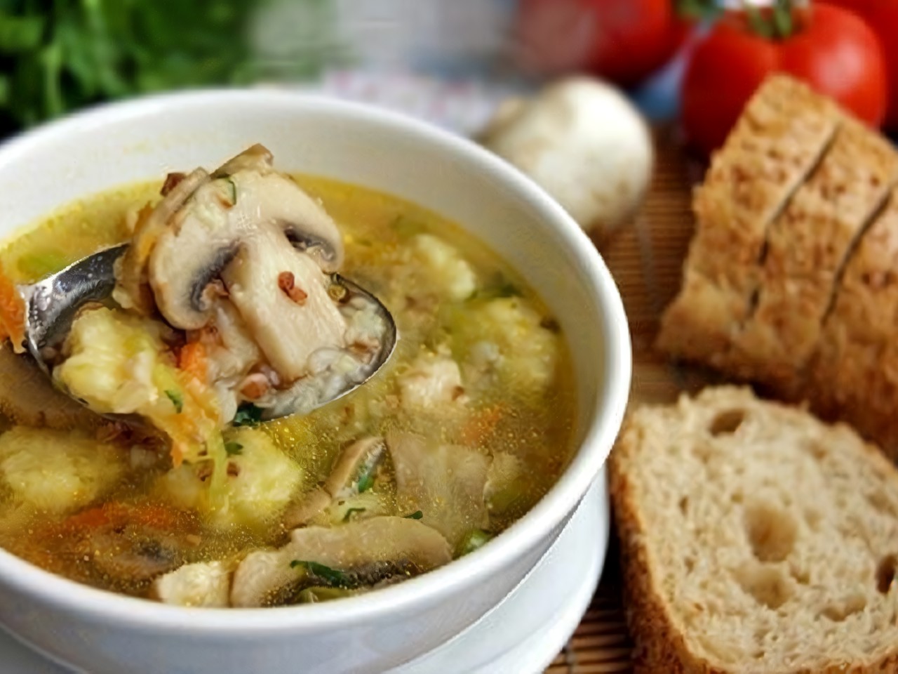 Do polévky dávám 2 kusy. Chutná tak, že není potřeba ani bujónové kostky, ani maggi.