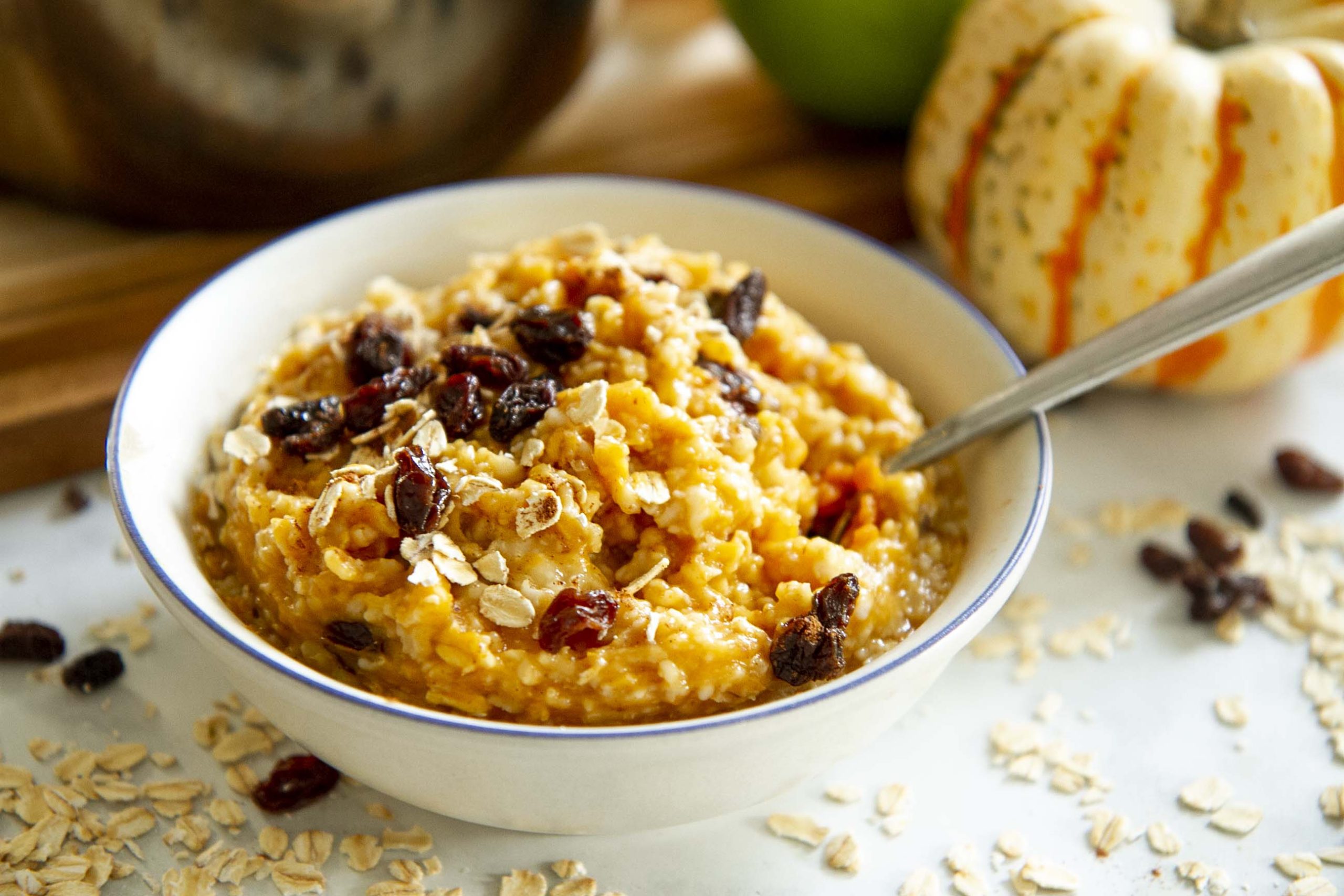 Přidejte lžičku do kaše. Posílí to imunitu před podzimem a zlepší trávení. Podívejte se na recept!