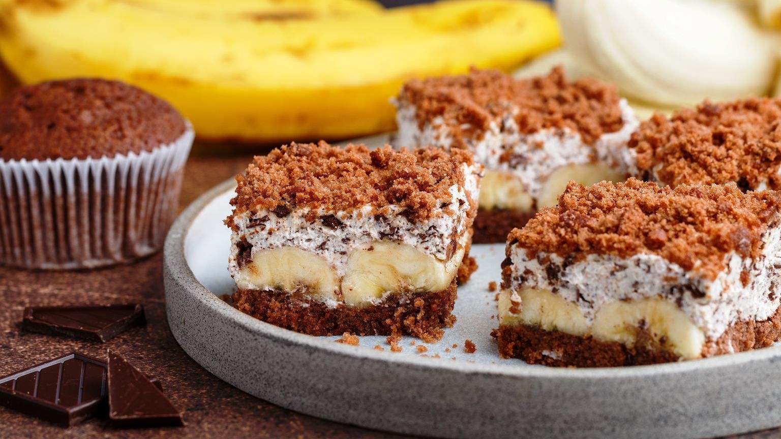 Nejznámější koláč s banány. Jak připravit „Koťátko“? Připravte si velký plech.