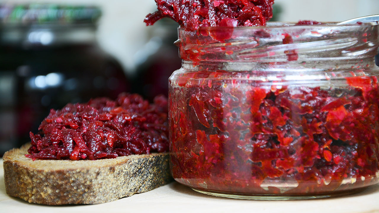 Řepové směsi na zimu – recept, který stojí za to si schovat do budoucna