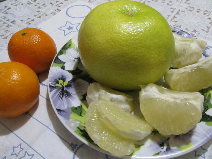 Obsahuje málo kalorií, ale je bohatý na vitamíny. Ovoce pro zlepšení paměti a správnou funkci střev