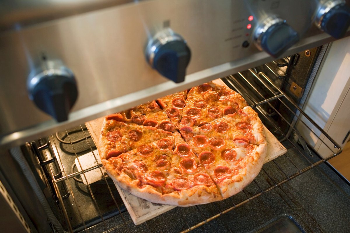 Mražená pizza bude mnohem chutnější, pokud ji připravíte tímto způsobem!