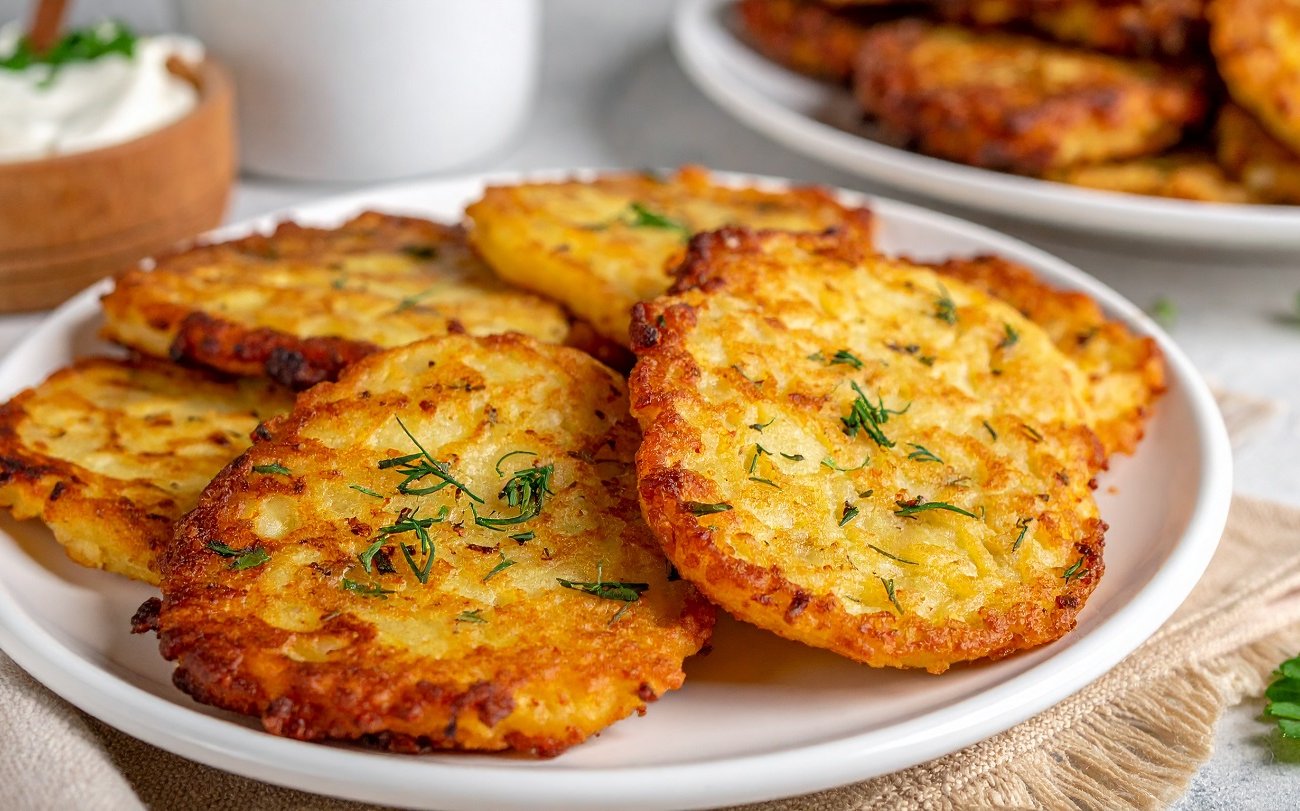 Bramborové placky bez mletí. Rychlý recept na klasický oběd