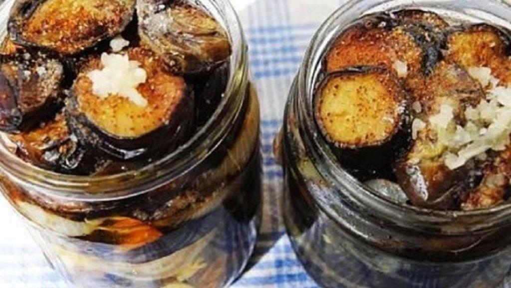 Smažené lilky s paprikou: chutná zásoba na zimu