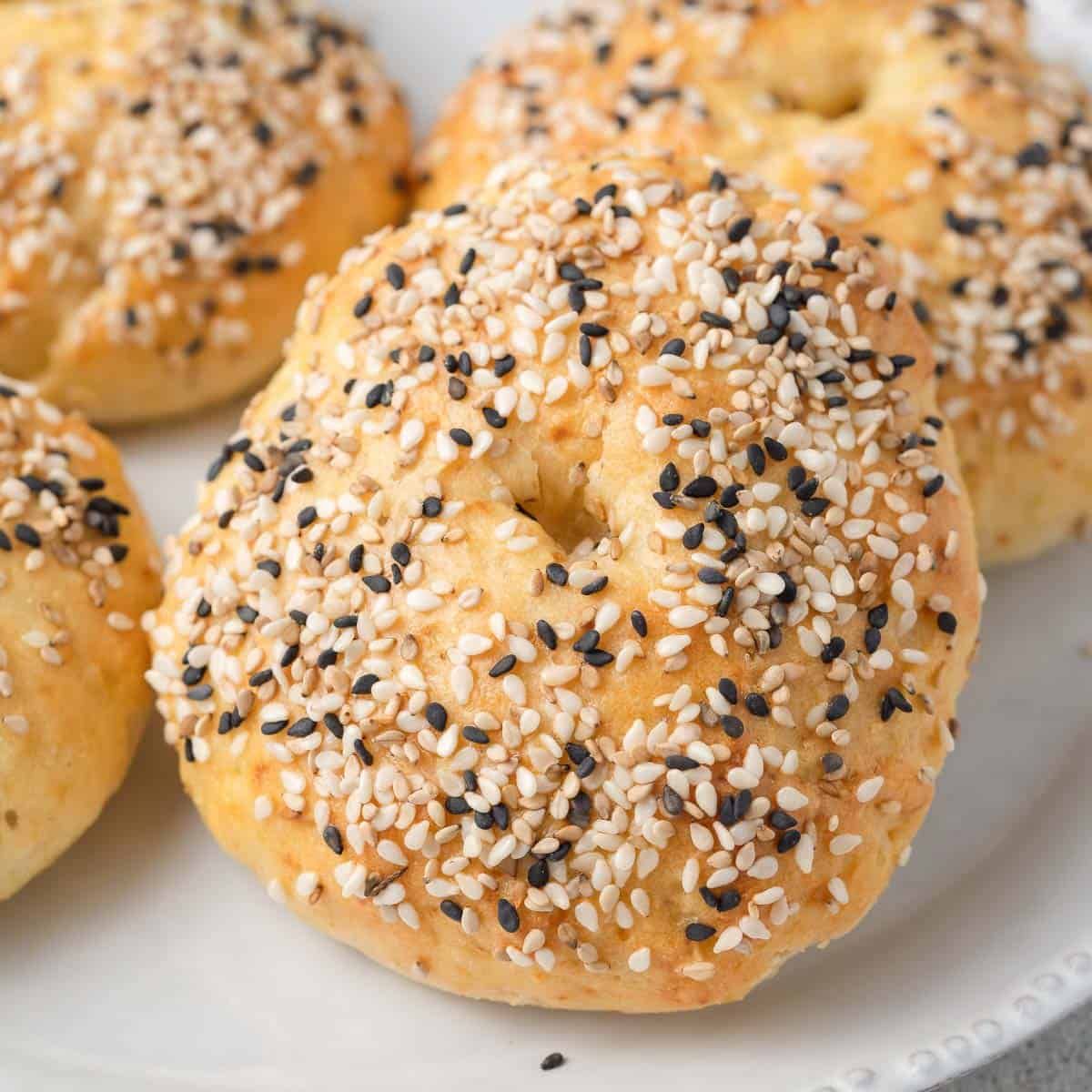 Jednou je upečte a zamilujete si jejich chuť. Jsou mnohem lepší než rohlíky z diskontu