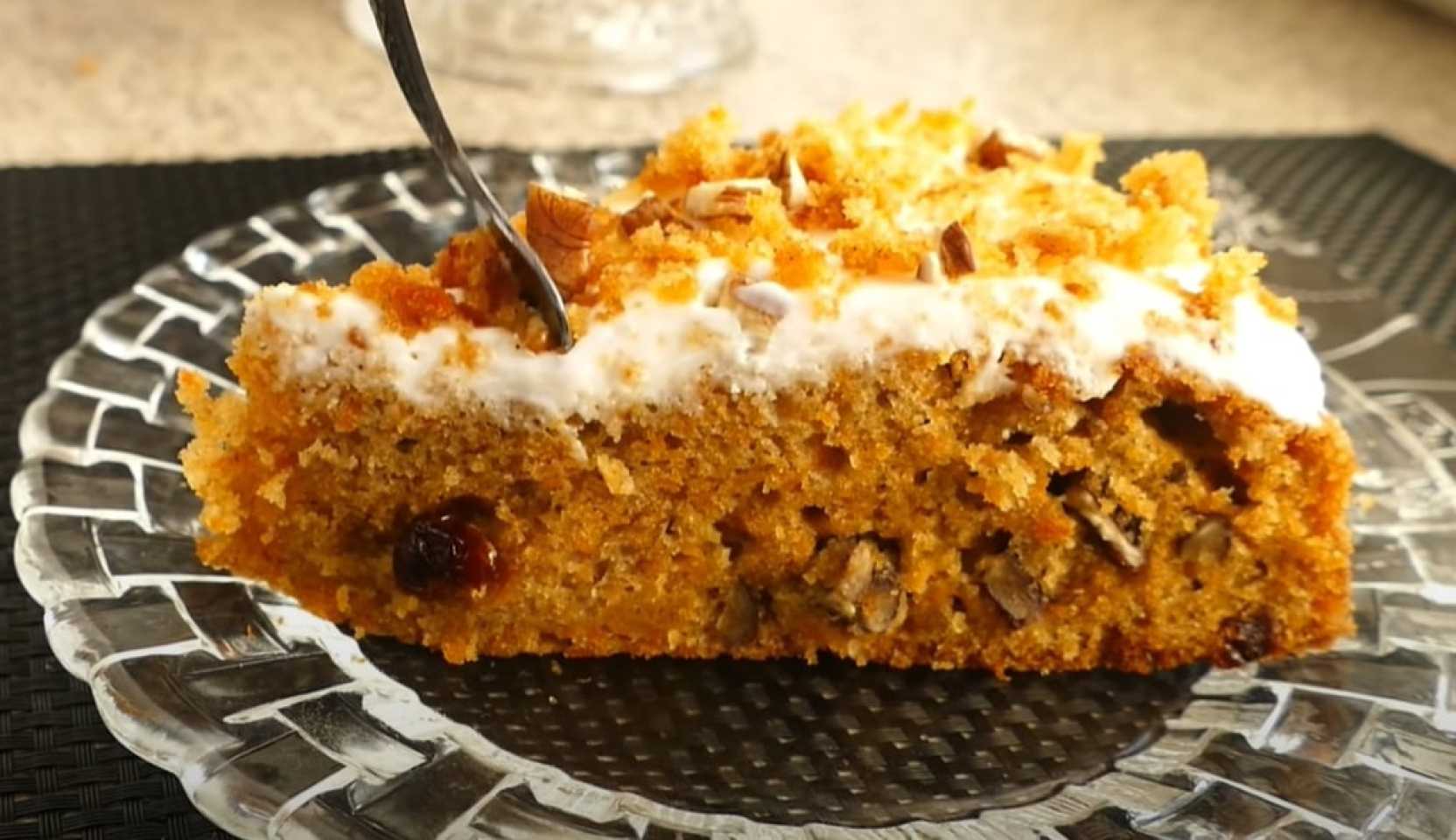 Tento mrkvový koláč bez cukru peču teď každý týden. Vyzkoušejte tento rychlý a jednoduchý recept