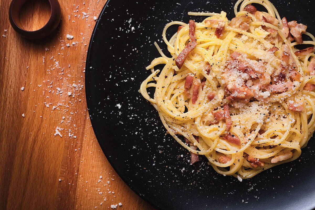 Jak připravit špagety alla carbonara: nejjednodušší a nejtradičnější recept