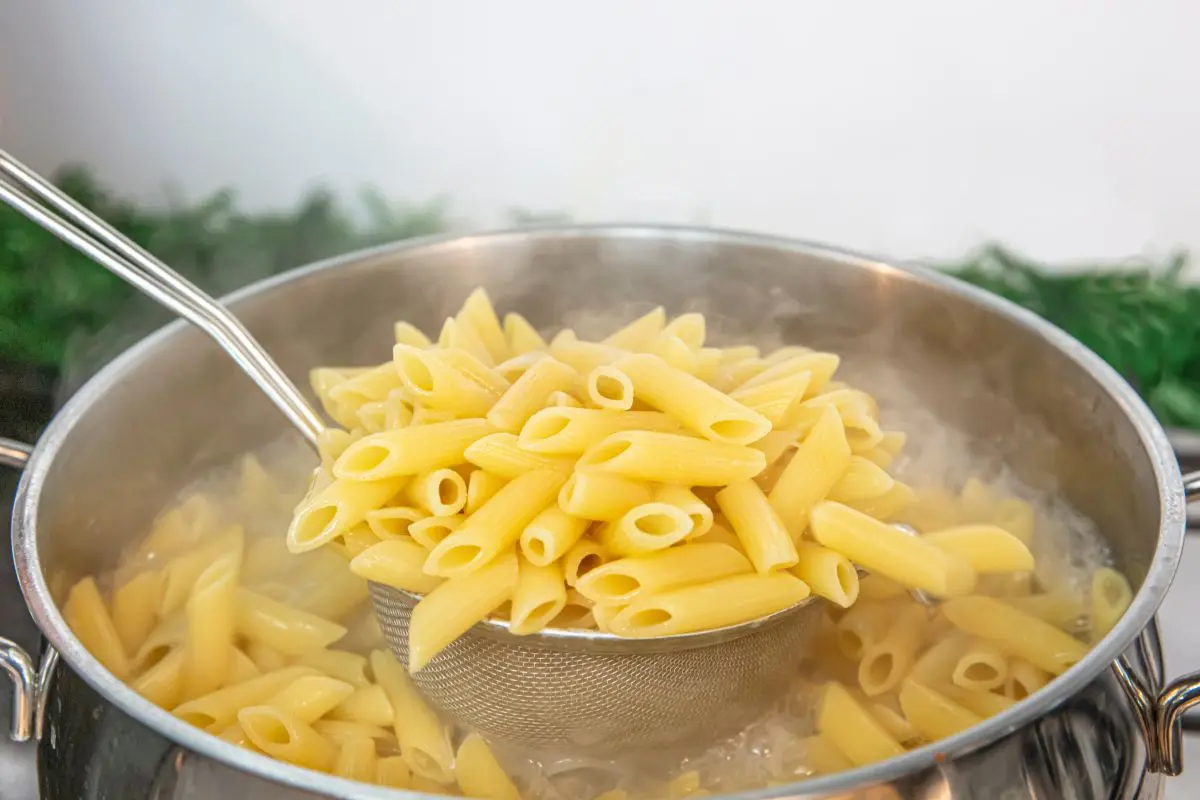Chyba, kterou všichni děláme při přípravě těstovin a která kazí recept