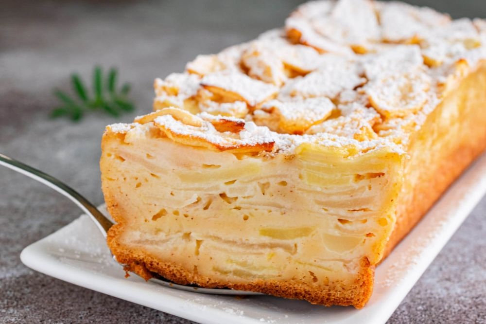 Francouzský krémový jablečný koláč s jedním vejcem: jednoduchý recept, který používají všechny francouzské hospodyňky