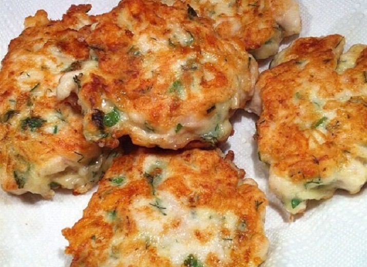 Pokud mám vybrat mezi vepřovými kotletami, mletým masem a kuřecími karbanátky po francouzsku, vždycky si vyberu to poslední – je to moje nejoblíbenější jídlo!