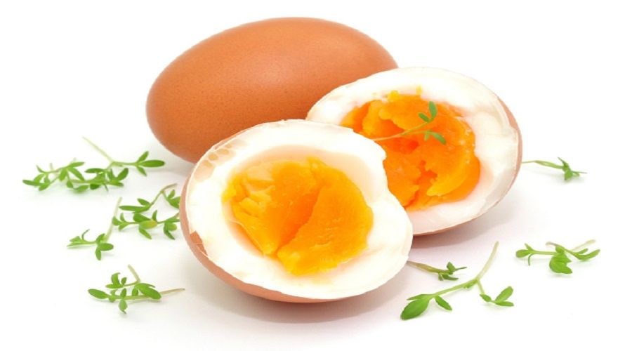 Proč je důležité přidávat sůl do vody při vaření vajec?