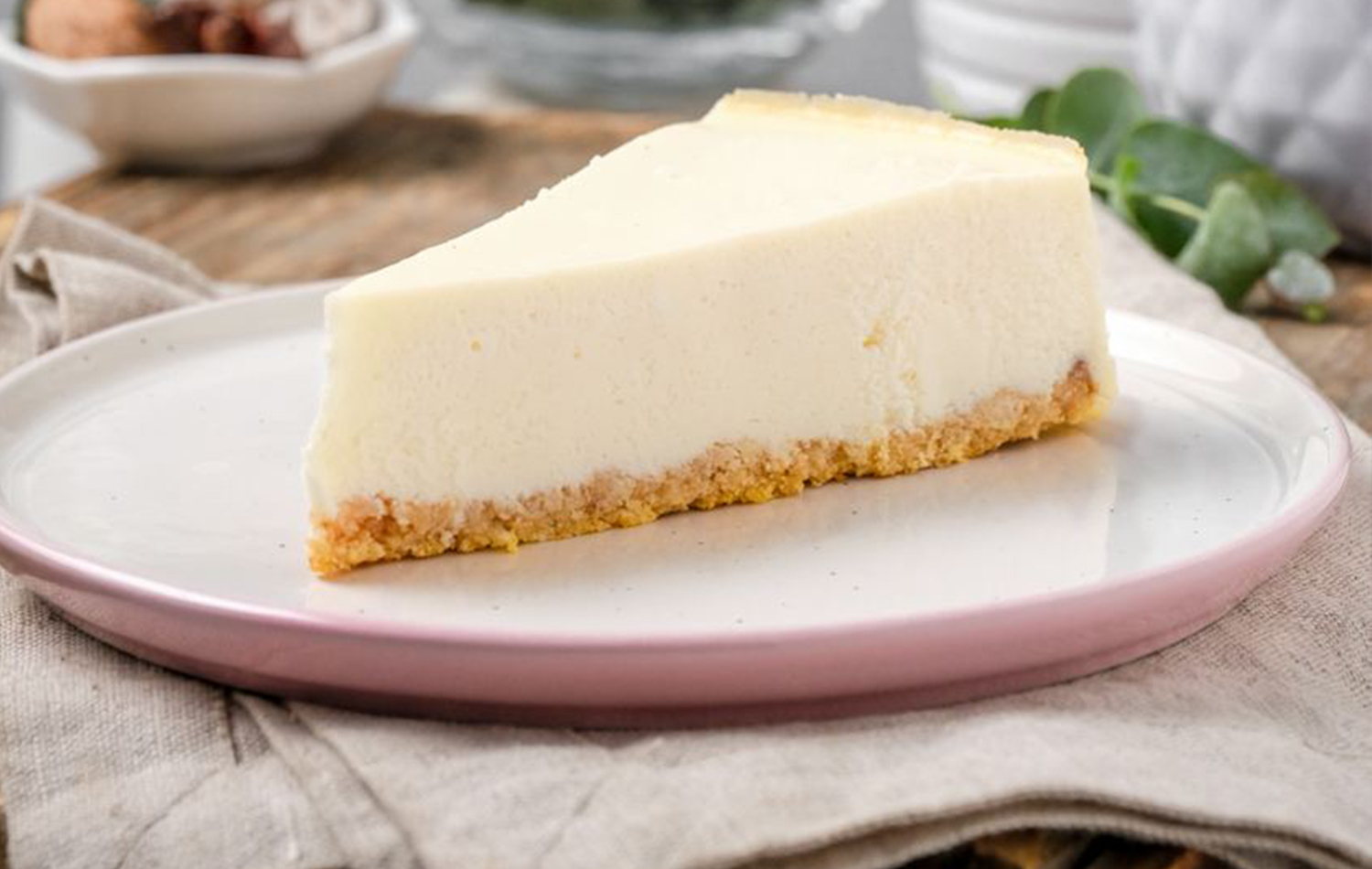 Každý víkend peču plech tohoto cheesecaku. Takový krémový jste ještě neochutnali
