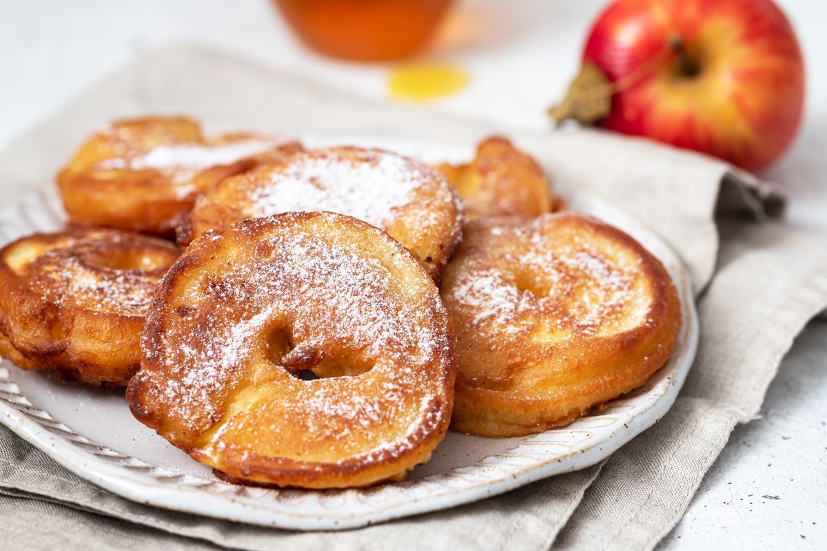 Jablečné koblihy z horkovzdušné fritézy: lepší způsob přípravy jablek neexistuje