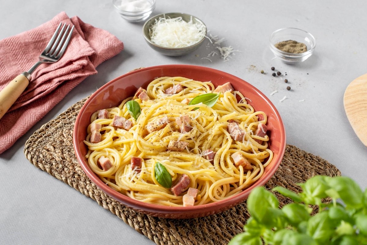 Jak připravit špagety alla carbonara: nejjednodušší a nejtradičnější recept