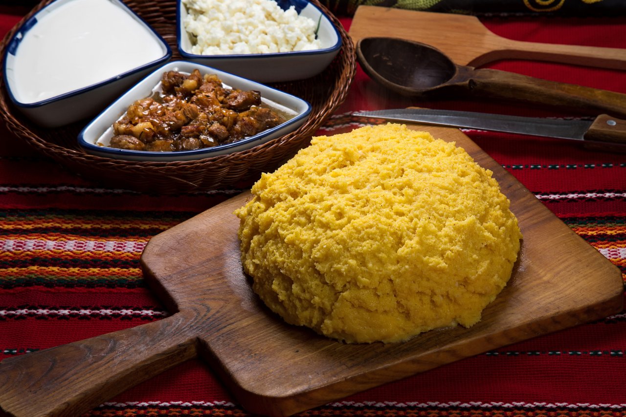 Čechov odmítá název. V Rumunsku se jí častěji než brambory a rýže