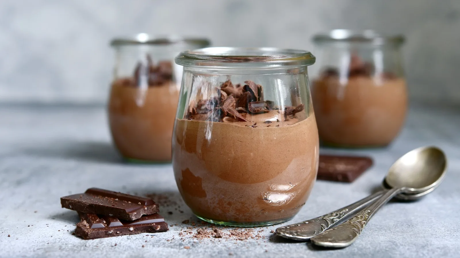 Tento dezert miluji! Je sytý, chutný a za pár minut zažene hlad. Vyzkoušejte recept
