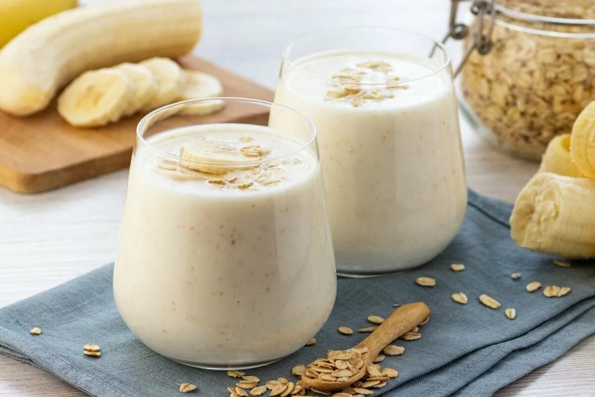 Jaké jsou výhody konzumace banánového smoothie s ovesnými vločkami po tréninku v posilovně