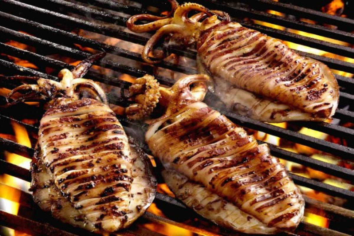 Smažený sepiónet: recept na klasické jídlo středomořské kuchyně, jednoduché a chutné