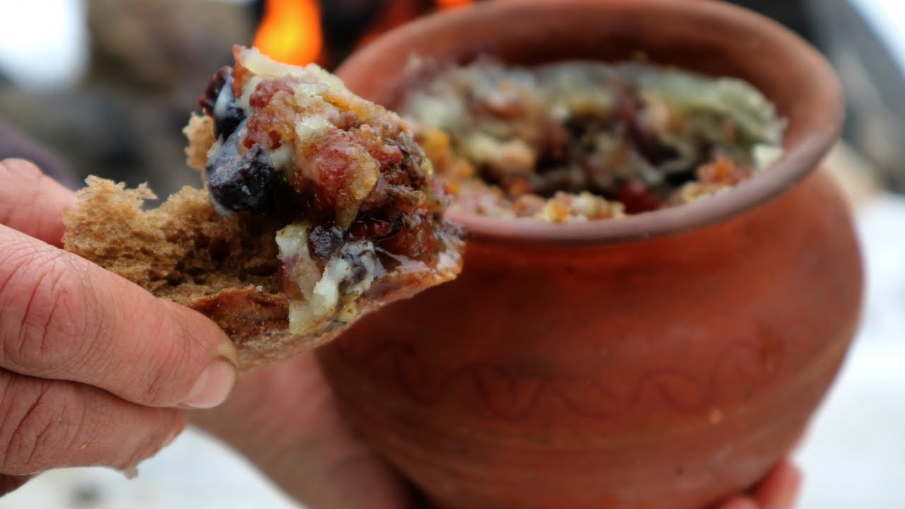 Nejlepší domácí sádlo s škvarkami, jablkem a cibulí