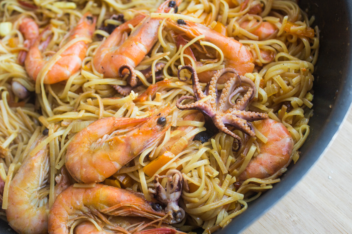 Rychlý recept na fideuadu, kterou lze připravit za méně než půl hodiny