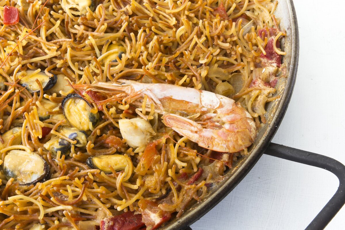 Rychlý recept na fideuadu, kterou lze připravit za méně než půl hodiny