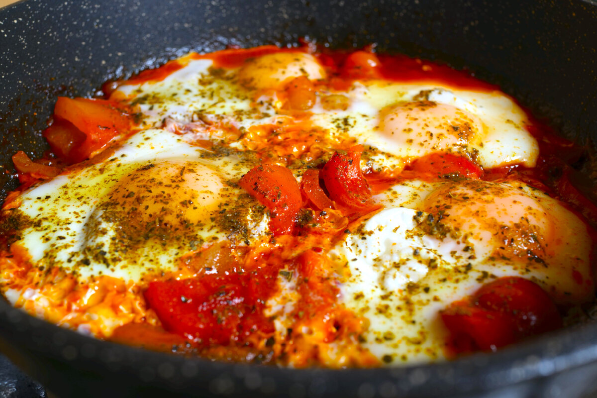 Vejce po pizzaiolo: jednoduchý a zdravý recept