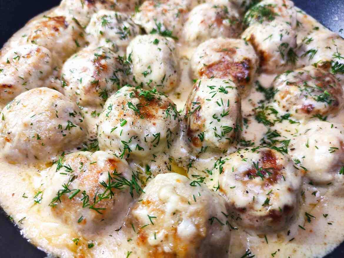 Místo kotlet připravte balotinky. Hosté budou nadšení