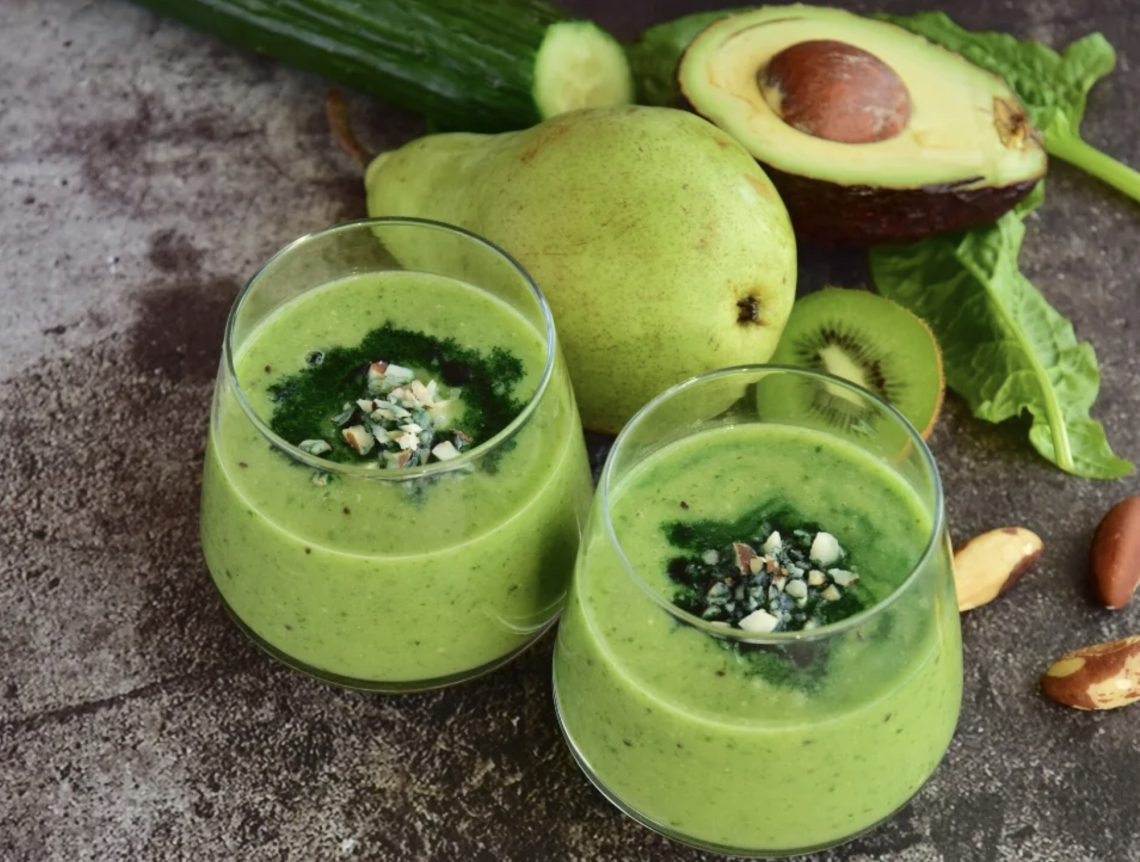 Tento zdravý nápoj připravím za 2 minuty. Má vynikající chuť a vždy mi zlepší náladu.